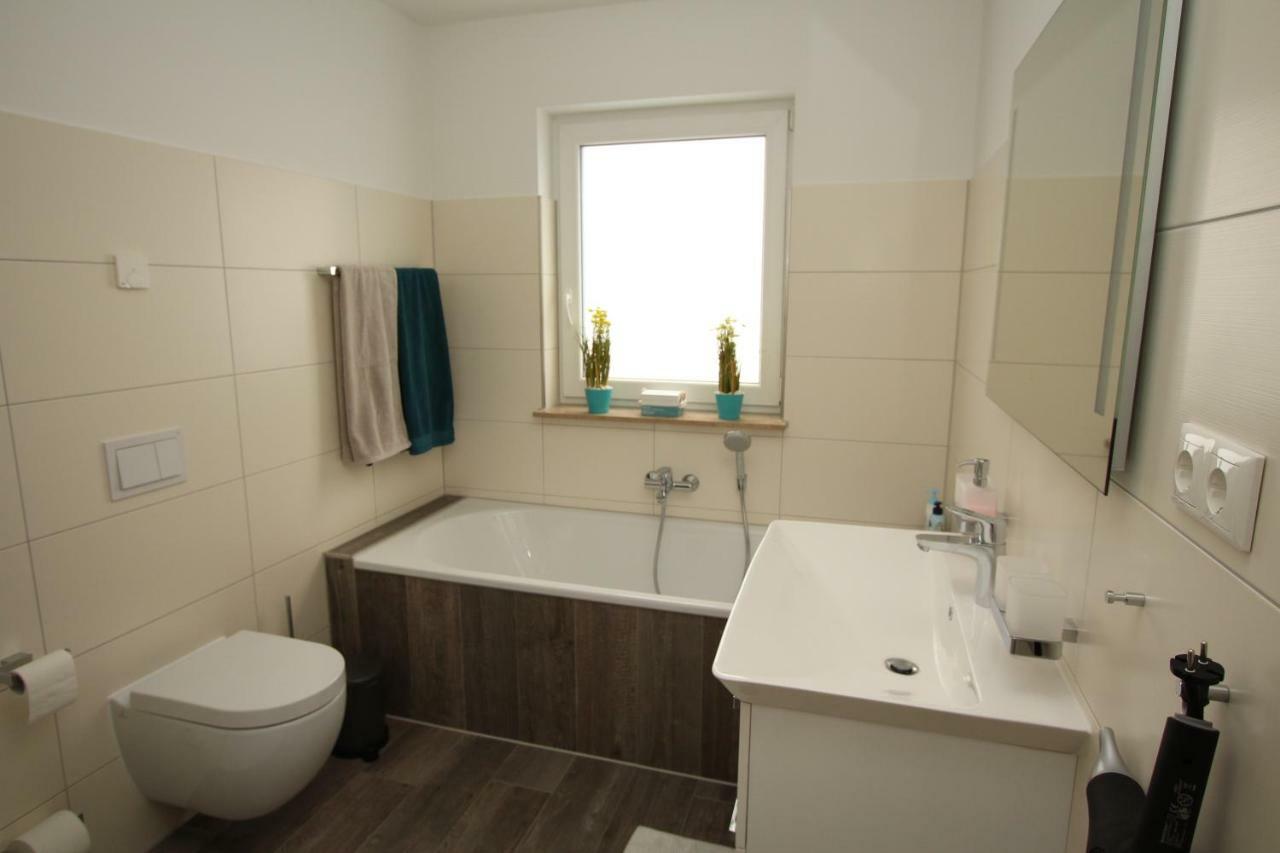 Familienfreundliches Ferienhaus In Kroepelin Exteriér fotografie